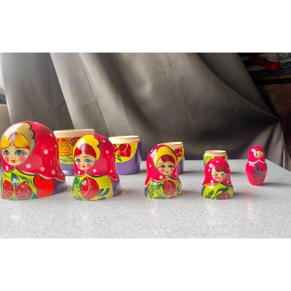 Hand-Painted Russian Matryoshka Nesting Dolls Set Of Five 6.5” tall Gift - Picture 8 of 15